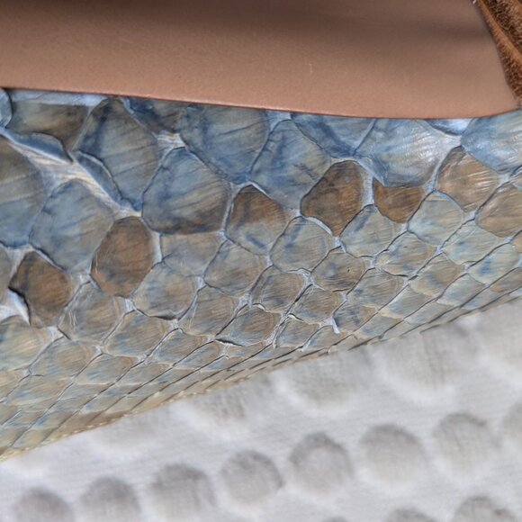 Michael Kors Snakeskin sized 39 EU/8 US Heels - Picture 8 of 16